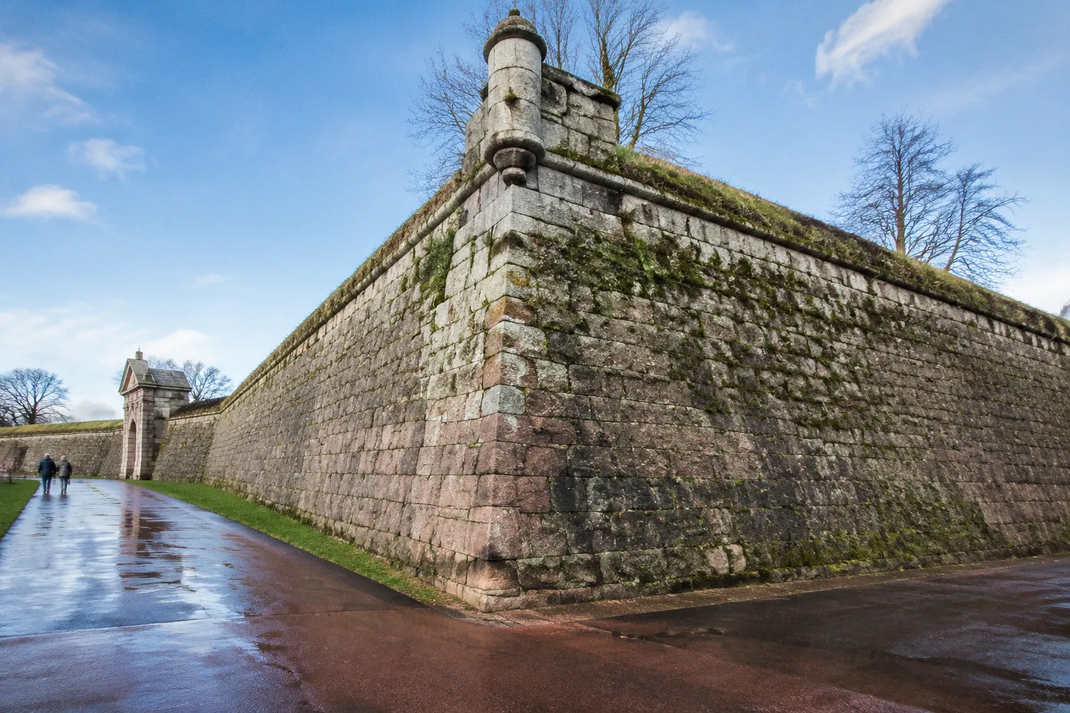 Neuf-Brisach à pied : le piège des remparts de Vauban